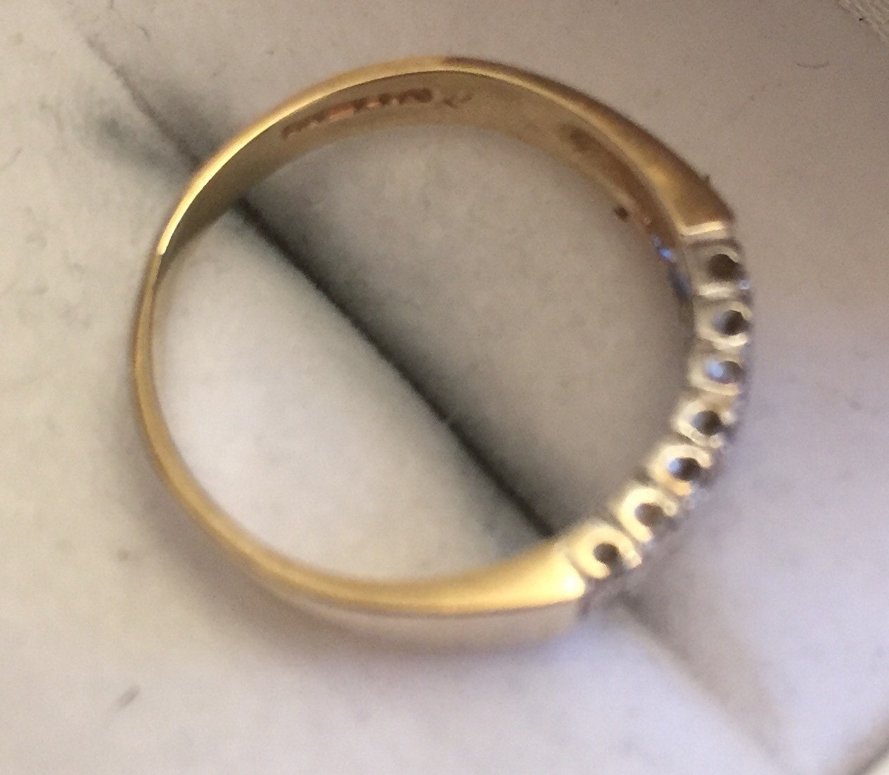 Vintage 9ct gold diamond ring - 1987
