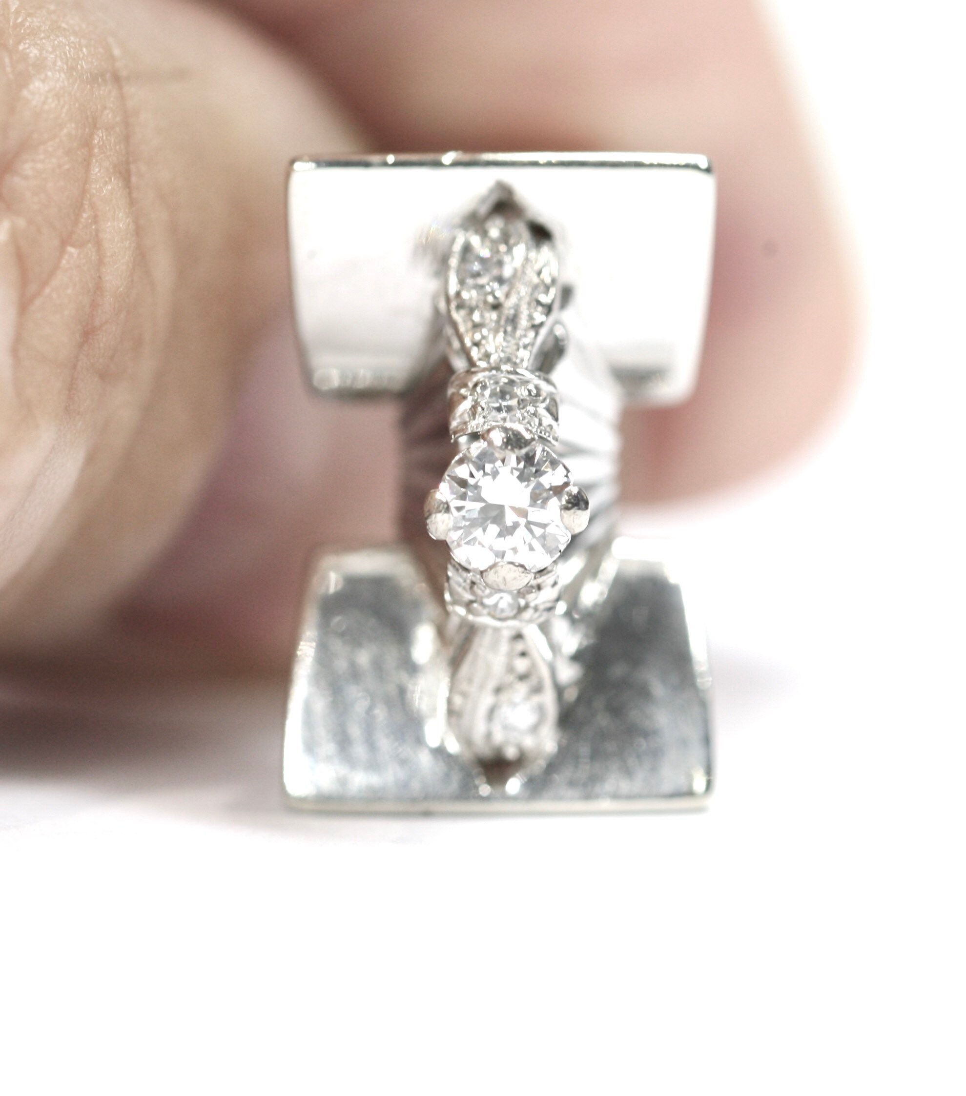 Fabulous heavy vintage 18ct white gold Diamond statement ring stamped