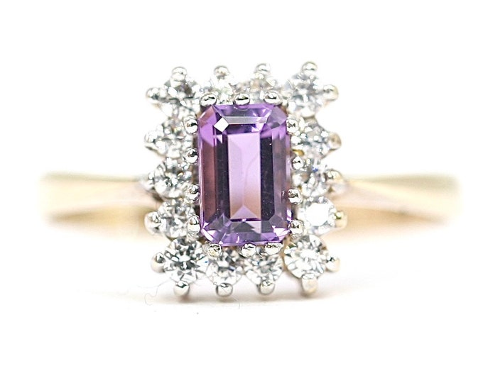 Superb vintage 9ct gold Amethyst and Cubic Zirconia dress ring - hallmarked Edinburgh 1983 - size P or US 7 1/2 - EMP19