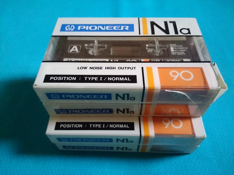 IV NEW VERSION BLANK CASSETTE TAPE MAXELL UD 10 VS 1 SEALED
