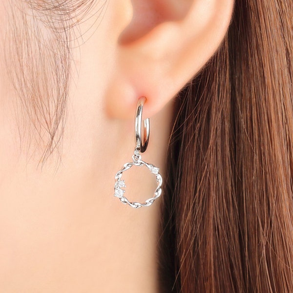 No piercing earring, clip on earrings, circle, non pierced, earring, no pierce earring, minimal earring, clip on earrings, rose gold, cubic