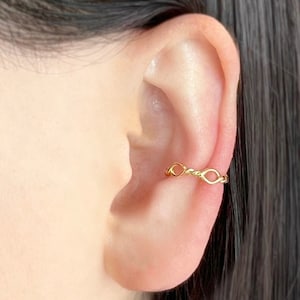 Dainty twisted ear cuff, ear cuff no piercing, twist ear cuff, fake cartilage piercing, braided ear cuff, adjustable ear cuff, nickel free
