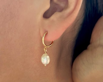 Freshwater Pearl Clip On Earrings, Gold Hoop Clip Ons, Non Pierced Earrings, Dainty Pearl Earrings, Minimalist Bridal Earrings, NF52