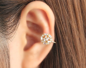 SALE Ear cuff no piercing, fake cartilage, non pierced, circle, ear jacket, earcuff, no pierce, cubic zirconia, CZ, dainty, gold plated