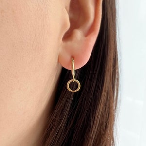 Non pierced earrings, clip on hoop earrings, circle earrings, tiny dangling earrings, no pierce earrings, clip on earrings, gold, geometric