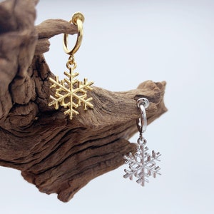 Snowflake, clip on earrings, clipon earrings, Christmas earrings, new years earrings, no piercing, non pierced, hoop earring, no pierce