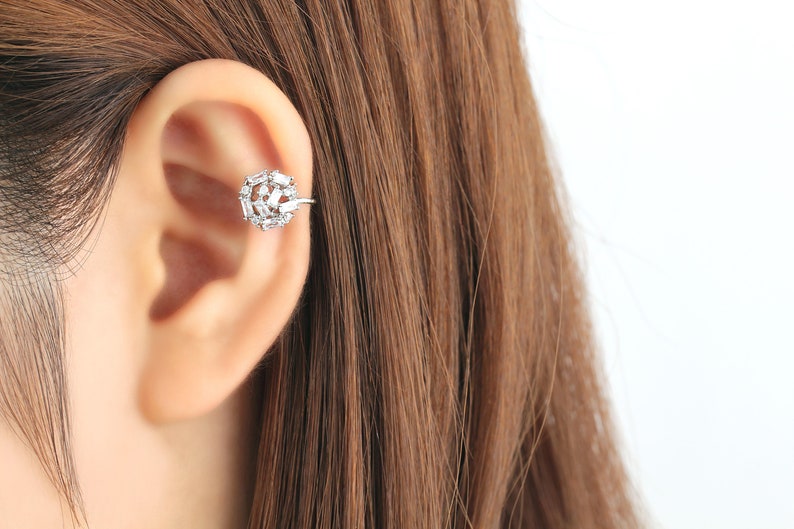 SALE Ear cuff no piercing, fake cartilage, non pierced, circle, ear jacket, earcuff, no pierce, cubic zirconia, CZ, dainty, gold plated image 2