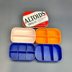 Juego de 4 unidades de almacenamiento divisorias de latas de menta pequeñas de Altoid (latas de menta no incluidas)