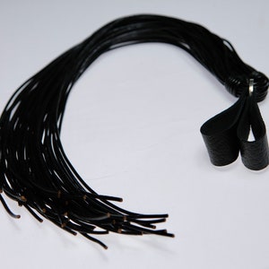 Bootlace Leather Flogger image 6