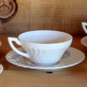 Syracuse China MCM Dawn Gray Leaf Pattern Tea Cups And Saucers