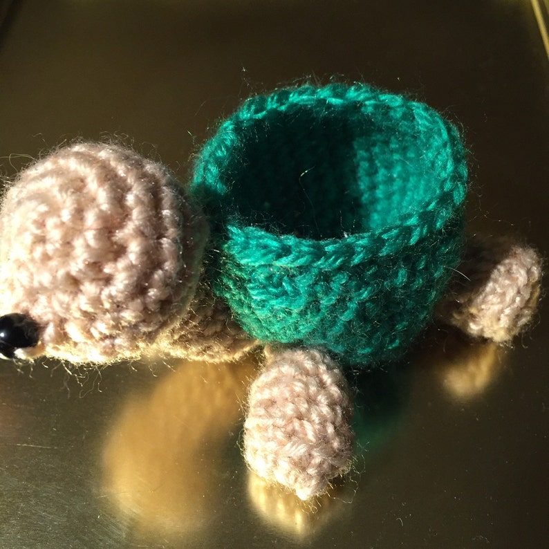 Turtle ring holder jewellery box crochet bowl.