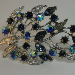 Vintage brooch, blue stones, blue aurora borriallis,blue Marquise rhinestones,silver tone, silver tone leaves.