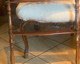 19th. Century Wall Shelves In Mahogany.
