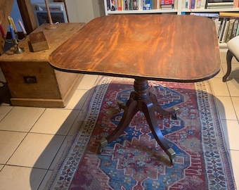A Small Regency Mahogany and Inlaid Breakfast Table.C1800.