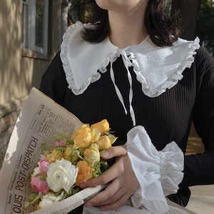 Detachable Peter Pan collar and cuffs set, detachable collar with ruffles, cotton collar and cuffs set image 1