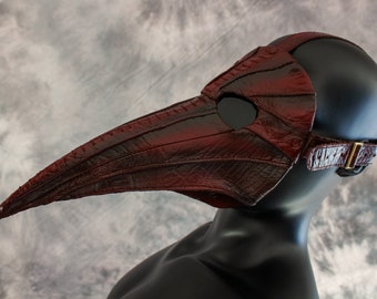 Eileen the Crow Bloodborne Video game cosplay mask, historical black plague doctor bird mask