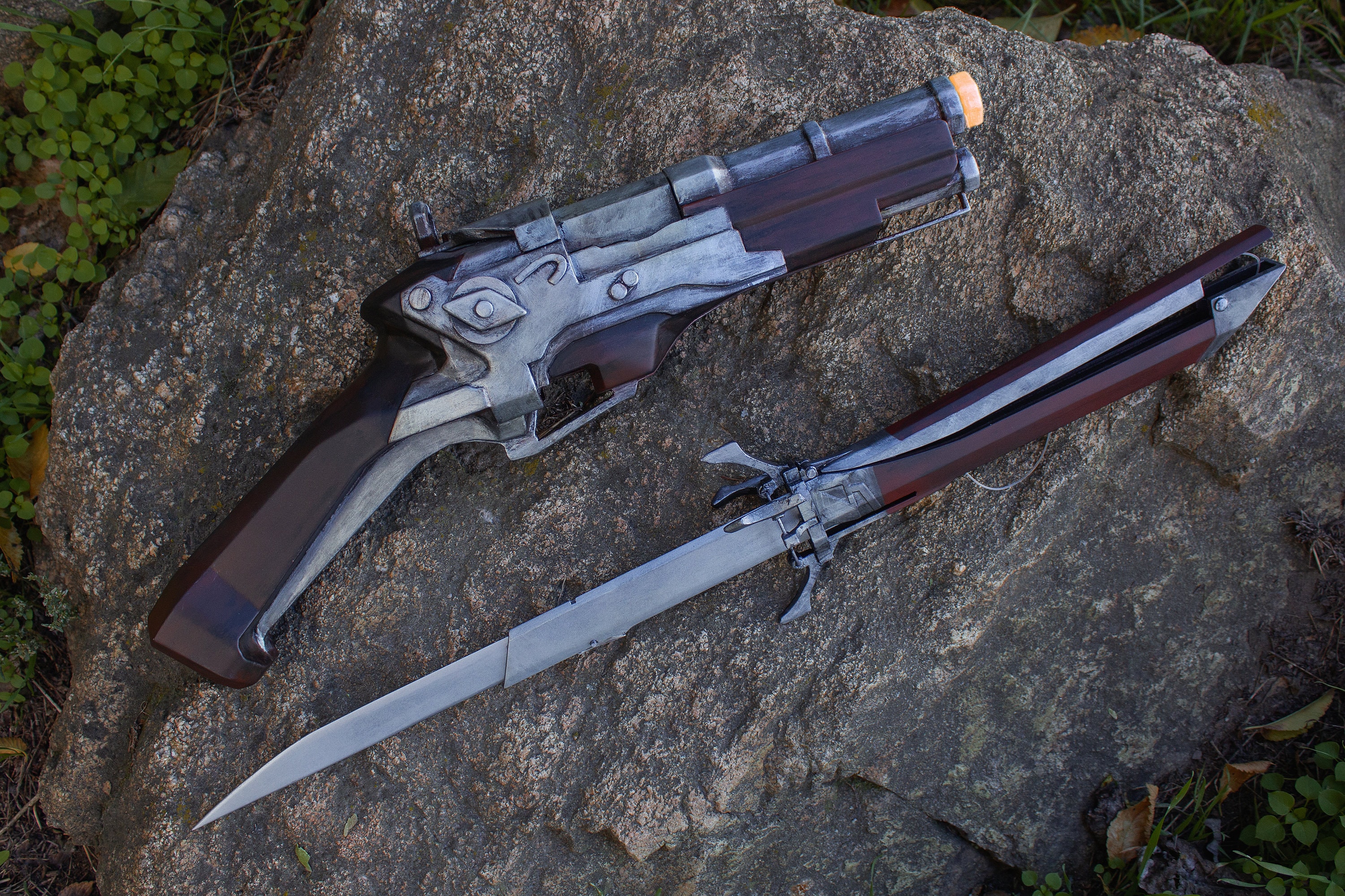 Dishonored 2 Corvo Attano Weapons Props, Pistol and Dagger, Dishonoured Pc  Game Series Steampunk Prop, Corvo Attano Halloween Prop 