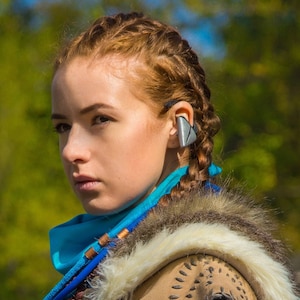 Halloween cosplay, Aloy cosplay focus headphone Horizon Zero Dawn, ethnic post apocalyptic costume, nora tribe machines huntress, Video game