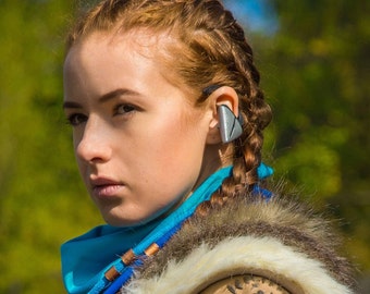 Aloy cosplay focus headphone Horizon Zero Dawn, ethnic post apocalyptic costume, nora tribe machines huntress, Video game