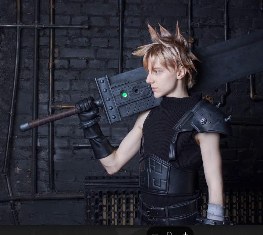 Cloud, Fantasy Remake inspired cosplay gloves with armored fingers
