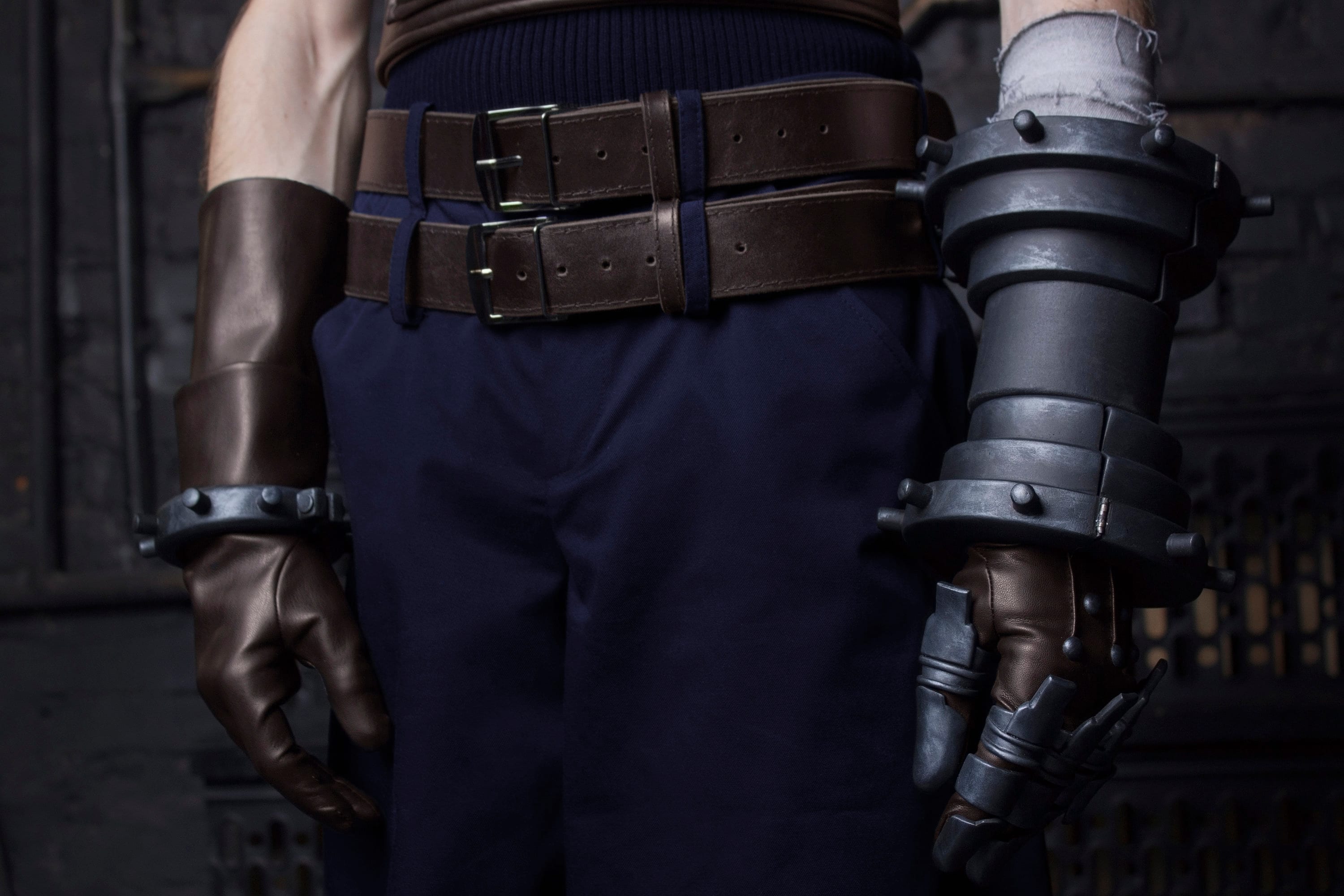 【V系タクティカル】ゴーストタイプ ハンドガン コスプレ 小道具 Cloud, Fantasy Remake inspired cosplay gloves with armored fingers