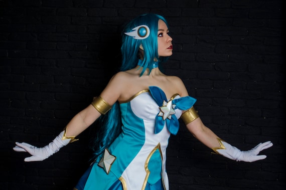 cosplay League shop legends of Public pissing peeing urinating