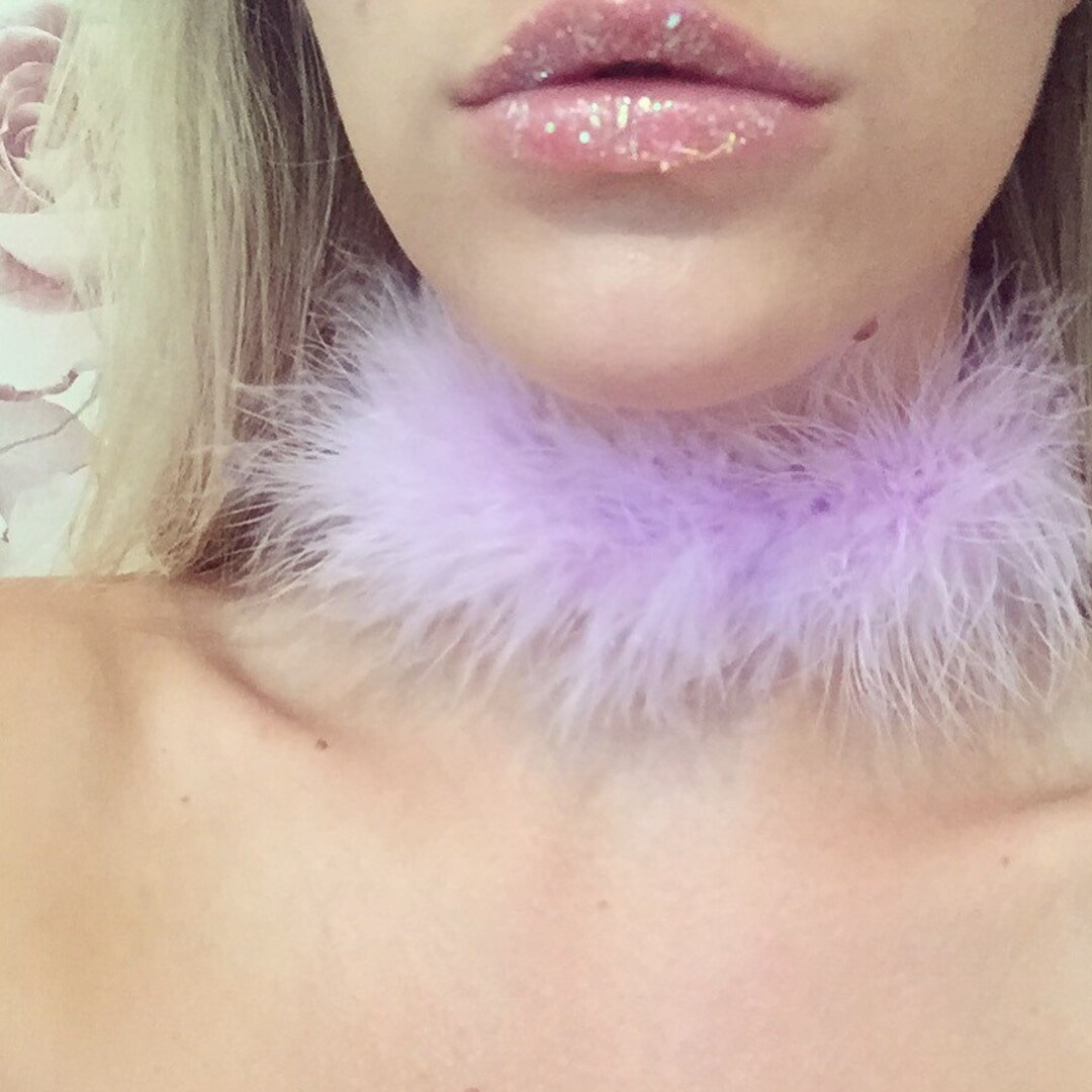 Fluffy choker deals