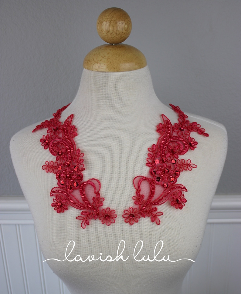 Bright Coral Daisy Beaded and Sequin Appliqué Pair image 1