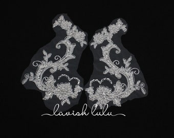 White Daisy Paisley Mirroring Pair Appliques