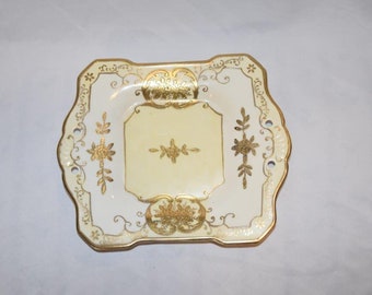 Hand-Painted Dish with 24 kt Gold Trim (Japan)