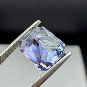 Naturlig safir, ouppvärmd 4,7 karat indigo precisionsslipad. bild 10