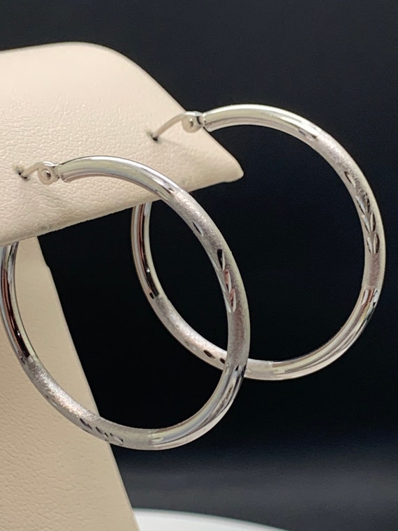 30mm White gold hoops. Satin and etched design. New.