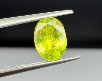 True canary Tourmaline from Zambia. 1.8ct