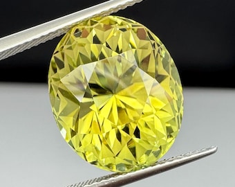 Canary Tourmaline. 15.1ct precision frosted facets.