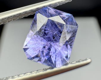 Umba Valley Sapphire, 1.7ct natural precision cut.