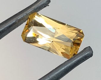 2.62ct Natural Imperial Topaz
