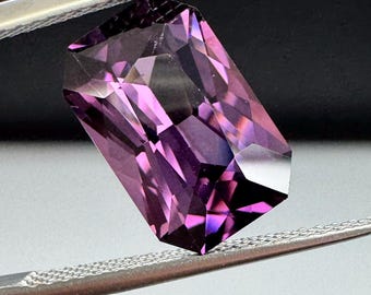 Large Violet natural Spinel. 4.71ct Emerald shape, open color 12.2x8.1mm