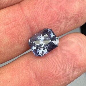 Naturlig safir, ouppvärmd 4,7 karat indigo precisionsslipad. bild 18