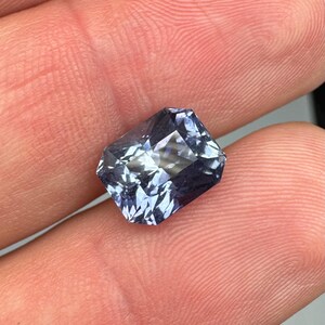 Naturlig safir, ouppvärmd 4,7 karat indigo precisionsslipad. bild 17