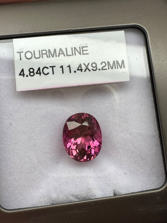 Pink Tourmaline 4.84ct natural, clean, nicely cut and polished oval.