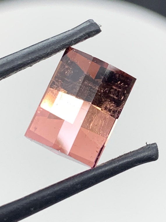 Pixel design large Tourmaline. 6.07ct pink gem.