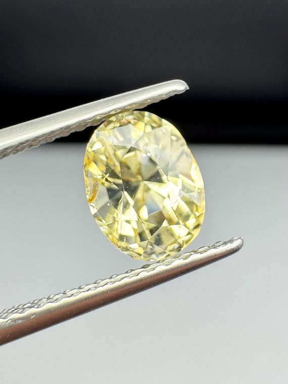 Natural Yellow Sapphire 2.25ct