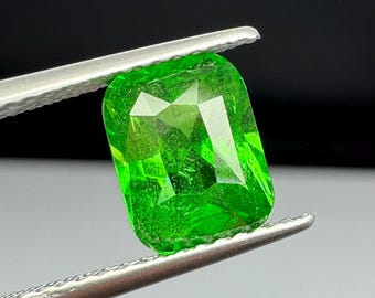 Tsavorite Garnet 2.21ct Rich green rectangle