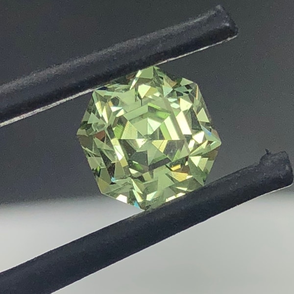 Asscher cut mint Garnet! 2.25ct Precision cut! Grossularite Merlani mint green.