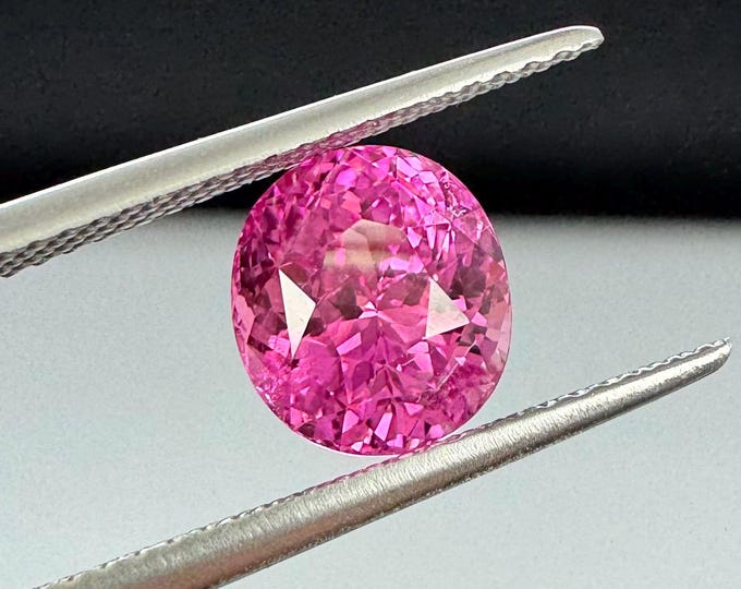 Featured listing image: Natural Pink Sapphire. 3ct heat only gem.