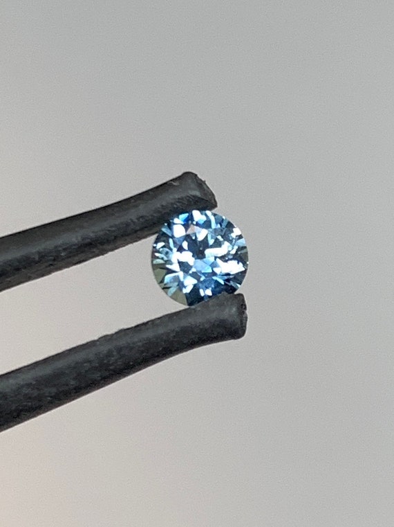 Natural Blue Montana Sapphire! 4mm Precision cut round.