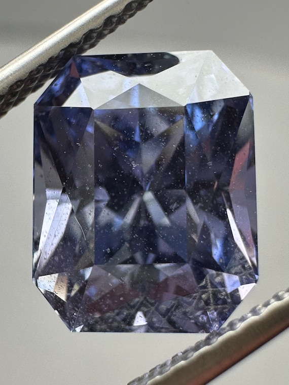 4.7ct natural unheated Sapphire. Great color, all over saturation.