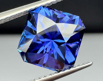 Tanzanite, world class cut and color. 4.53ct