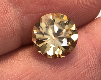 Natural Zircon 6.08ct nice cut and polish 10.66mm