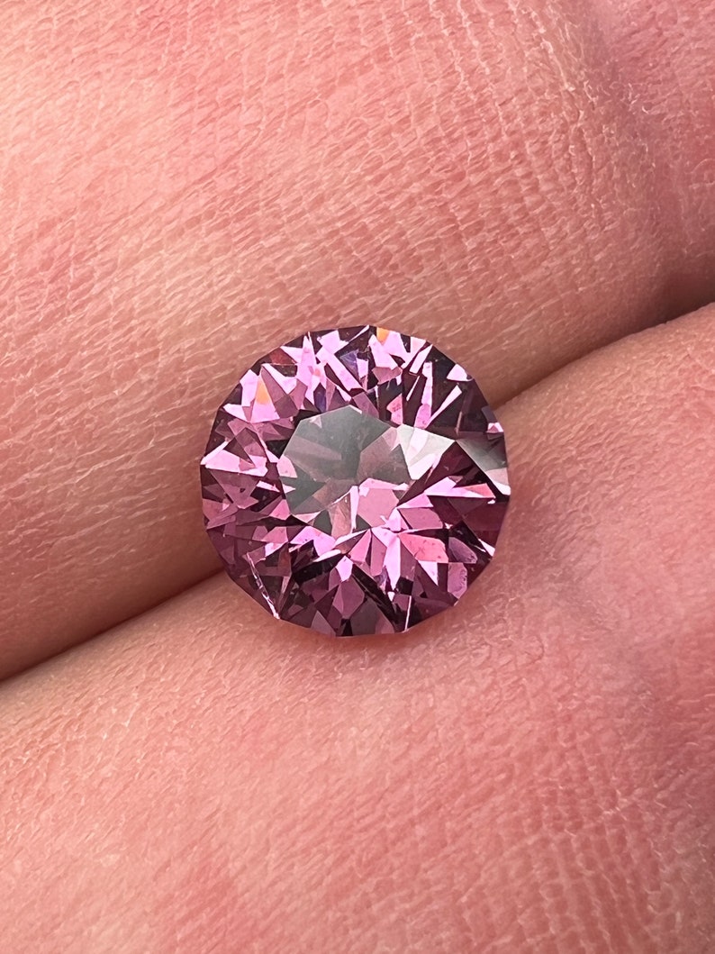 Rare pink, fuchsia color Garnet. Natural, Tanzanian origin gem. Precision cut round. 7.4mm image 3